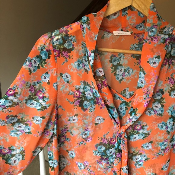 Everly Blouse Top Size L - Picture 3 of 7